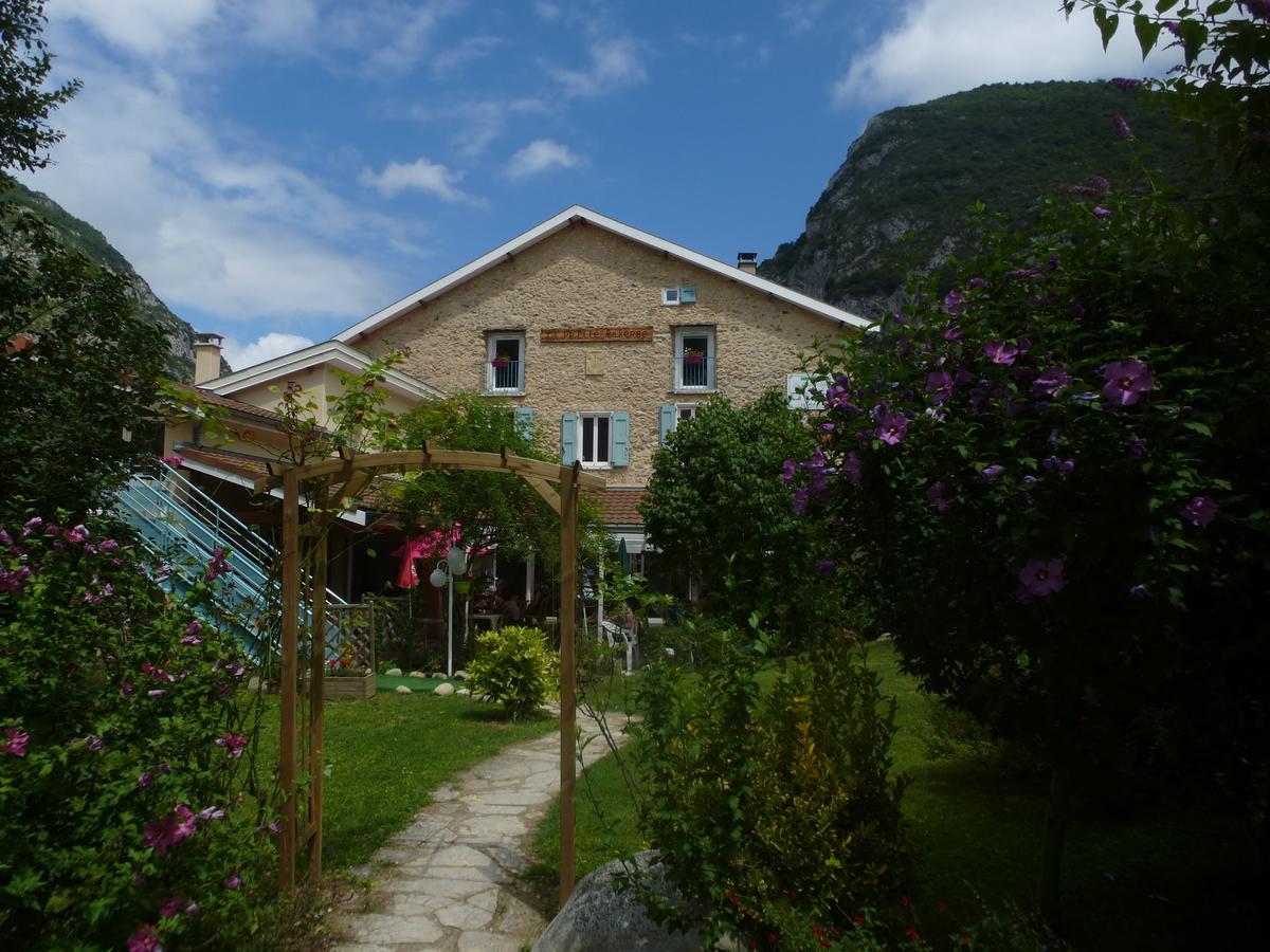 La Petite Auberge De Niaux Exterior foto